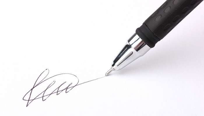 Sfałszowanie podrobienie podpisu – art. 270 kk